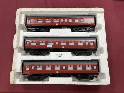 Lot 714 - A Lionel 'O' Gauge/7mm Three MKI Coach Set,...