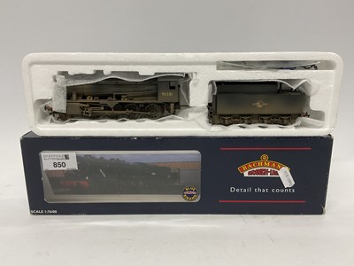 Lot 850 - A Bachmann 'OO' Gauge/4mm WD "Austerity" 2-8-0...