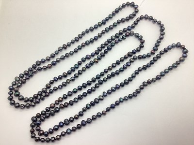 Lot 224 - A Peacock Coloured Pearl Bead Opera Length...