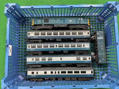Lot 465 - An 00 gauge BR Blue diesel passenger train,...