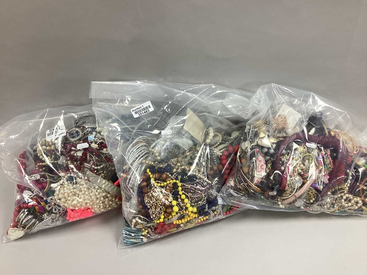 Lot 76 - A Mixed Lot of Assorted Costume Jewellery :-...