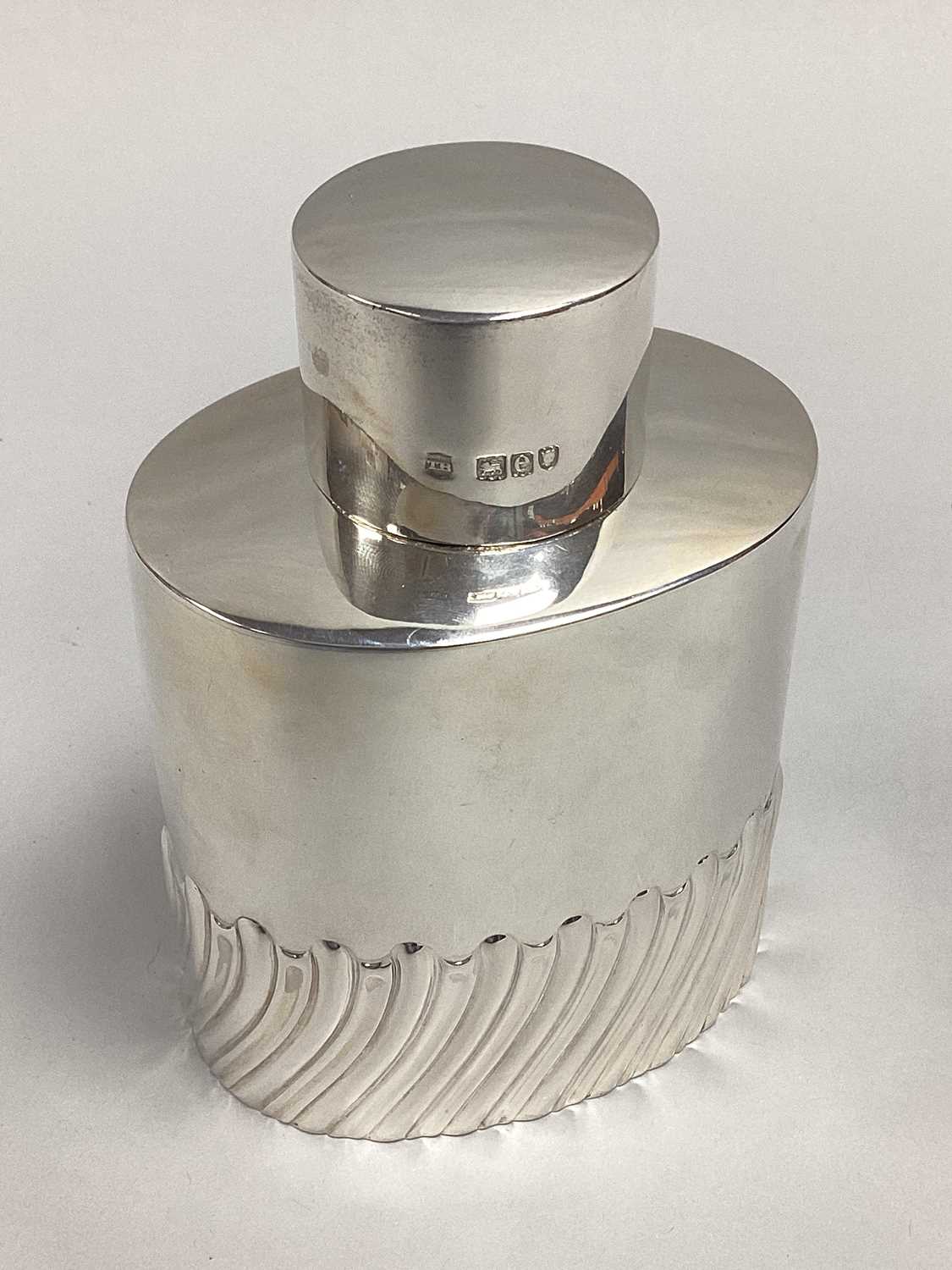 Lot 56 - A Late Victorian Hallmarked Silver Caddy /...
