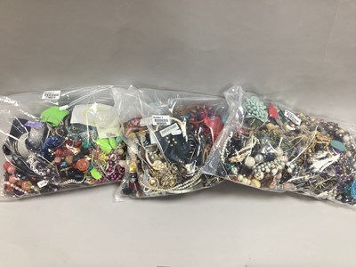 Lot 71 - A Mixed Lot of Assorted Costume Jewellery :-...