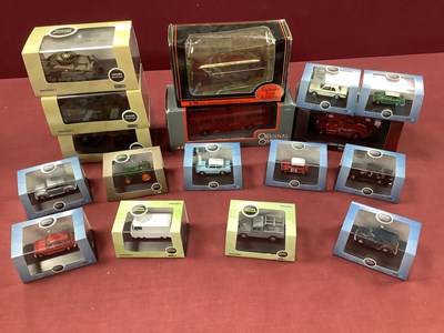 Lot 662 - Seventeen 1:76 Scale Diecast Model Lineside...