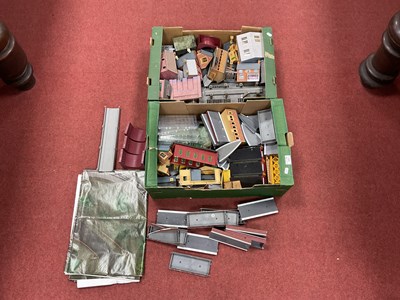 Lot 426 - Two boxes of 00 scale buildings and railway...