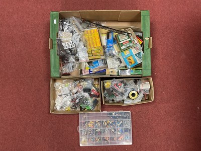 Lot 337 - A Quantity of Predominantly OO/HO Scale Model...