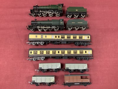 Lot 704 - An 00 gauge South Wales bundle: Bachmann "Hook...