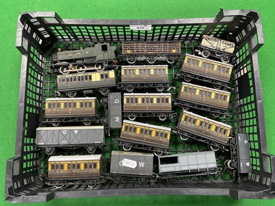 Lot 470 - An 00 gauge Great Western branch line bundle,...