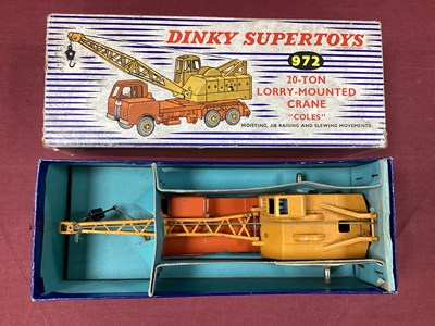 Lot 901 - Dinky Supertoys No 972 - 20 Ton Lorry Mounted...