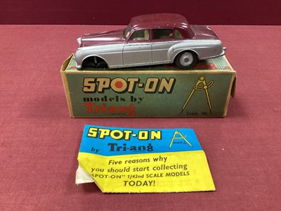 Lot 891 - An Original Spot-on No 102 Bentley Saloon,...
