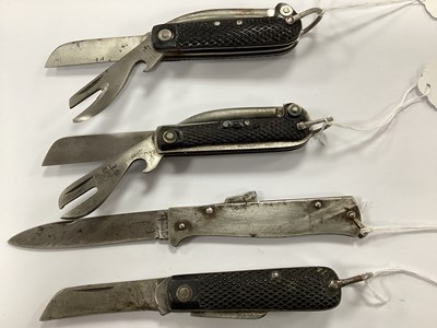 Lot 539 - WWII British Military Jack Knife, with Marlin...
