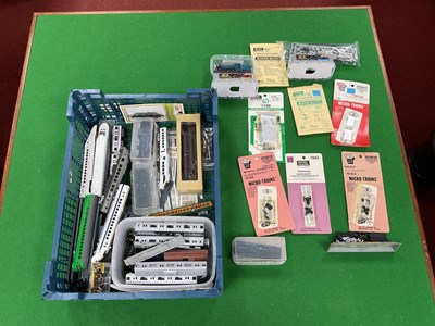 Lot 530 - A collection of Japanese outline N scale...