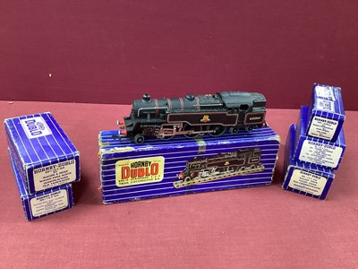 Lot 851 - A Quantity of Post War Hornby Dublo Three Rail...