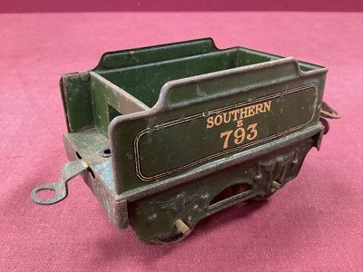 Lot 866 - A Pre-War Hornby Four Wheel Southern Tender No...