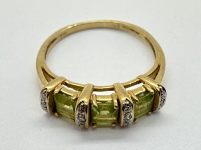 Lot 61 - A Modern Stone Set Dress Ring, alternate set,...