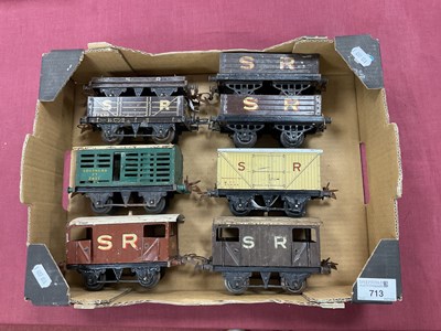 Lot 713 - A Small Quantity of Mainly Pre-war Hornby 'O'...