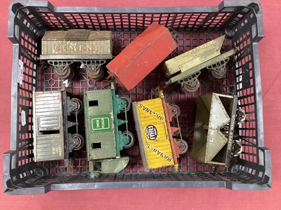 Lot 792 - Seven 1920s/ 1930s Hornby 'O' Gauge Four Wheel...