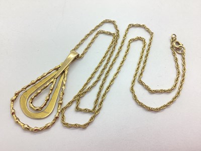 Lot 164 - A 9ct Gold Modernist Style Articulated Pendant,...