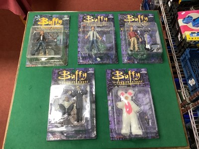 Lot 611 - Five Moore Action Collectibles Carded Buffy...