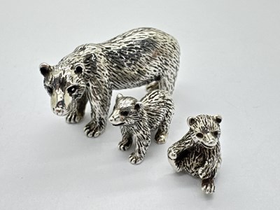 Lot 118 - Lexi Dick; A Modern Hallmarked Silver...
