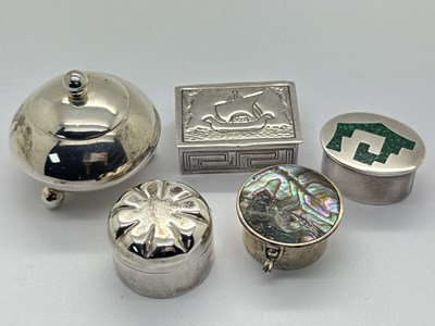Lot 106 - A Collection of Pill / Trinket Boxes,...