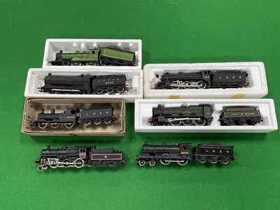 Lot 474 - Seven 'OO' Gauge/4mm Kit Built Steam Tender...
