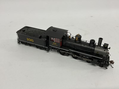 Lot 857 - A Bachmann Spectrum HO scale American 4-4-0...