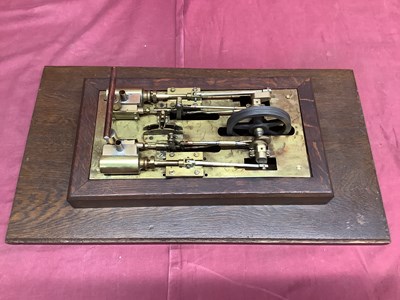 Lot 911 - A Twin Cylinder Reversing Live Steam...