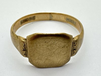 Lot 68 - A 9ct Gold Signet Ring, the vacant centre...