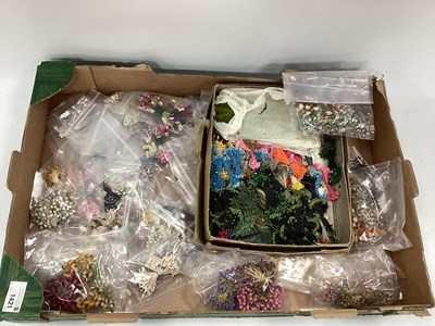 Lot 1421 - Artificial Flower Kits, many with original...