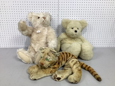 Lot 317 - A Replica 1927 Steiff Bear 'Teddy Rose', with...