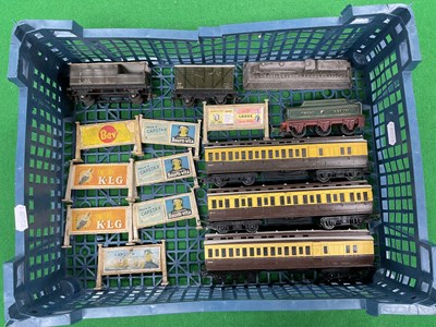 Lot 495 - Two Late 1940s Hornby Dublo Four Wheel Wagons,...