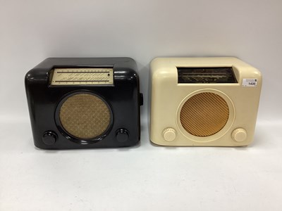 Lot 1435 - A Pair of 1930s Bush Dac90 Radios - (one cream...
