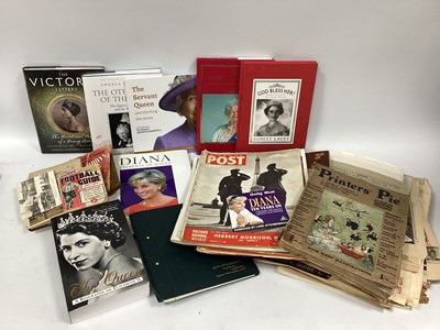 Lot 1122 - A Large Quantity of Vintage Ephemera and Books,...