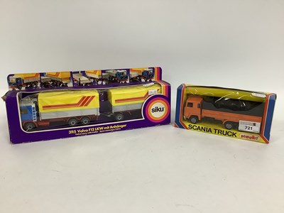 Lot 721 - A Siku Diecast #3115 Volvo Lorry with Trailer,...