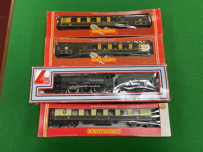 Lot 562 - An 00 gauge Pullman train comprising boxed...