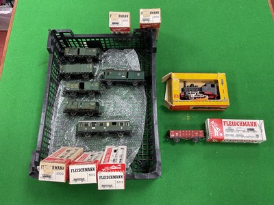 Lot 560 - An HO scale German branch line train...