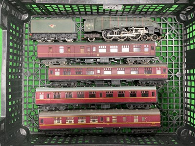 Lot 613 - An 00 gauge Eastern express train comprising...