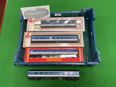Lot 606 - An 00 gauge Network South East Train,...