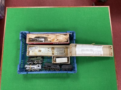 Lot 354 - A collection of 00 gauge kit-built and...