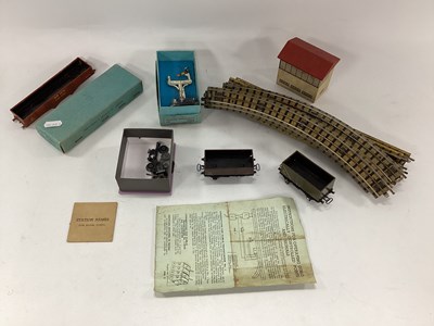 Lot 809 - A Small Quantity of Mainly Pre-War Hornby...
