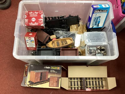 Lot 465 - A Quantity of G Gauge Model Railway Items to...
