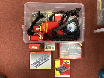 Lot 458 - A Quantity of OO Gauge Lineside Accessories...