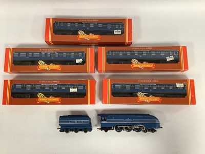 Lot 499 - A Hornby 00 gauge Streamlined "Coronation"...