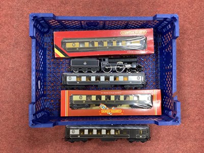 Lot 521 - A Hornby 00 gauge "Yorkshire Pullman" train,...