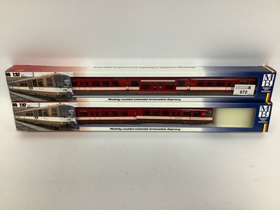 Lot 672 - Two boxed HO scale modern articulated Salzberg...