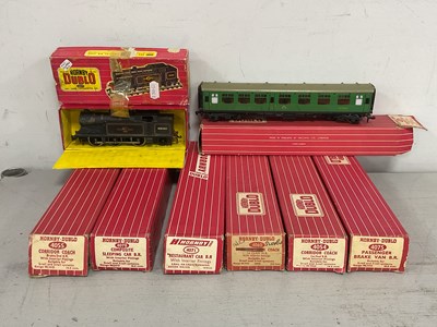 Lot 573 - Hornby Dublo (2-Rail) Interest to include...