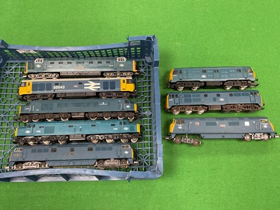 Lot 504 - Eight 'OO' Gauge/4mm Unboxed BR Blue Diesel...