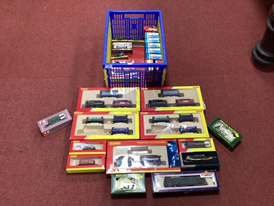 Lot 400 - Twenty-Four 'OO' Gauge/4mm Boxed Items of UK...