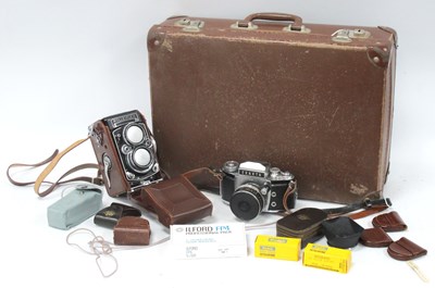 Lot 1219 - A Rollei F&H Rolleiflex Medium Format Camera,...